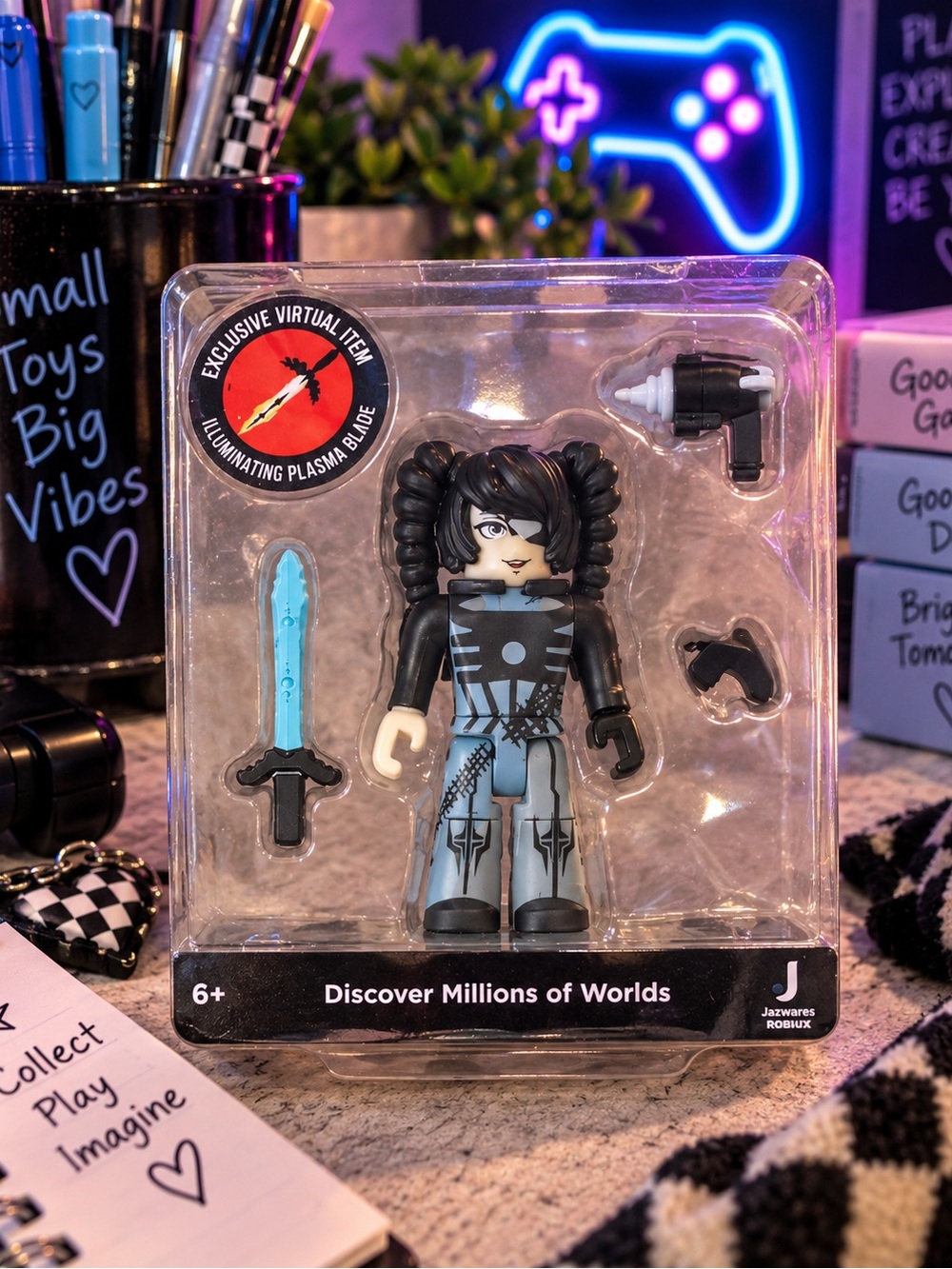 Roblox Star Sorority Zara The Cyborg Series 10 Action Figure Pack NIB